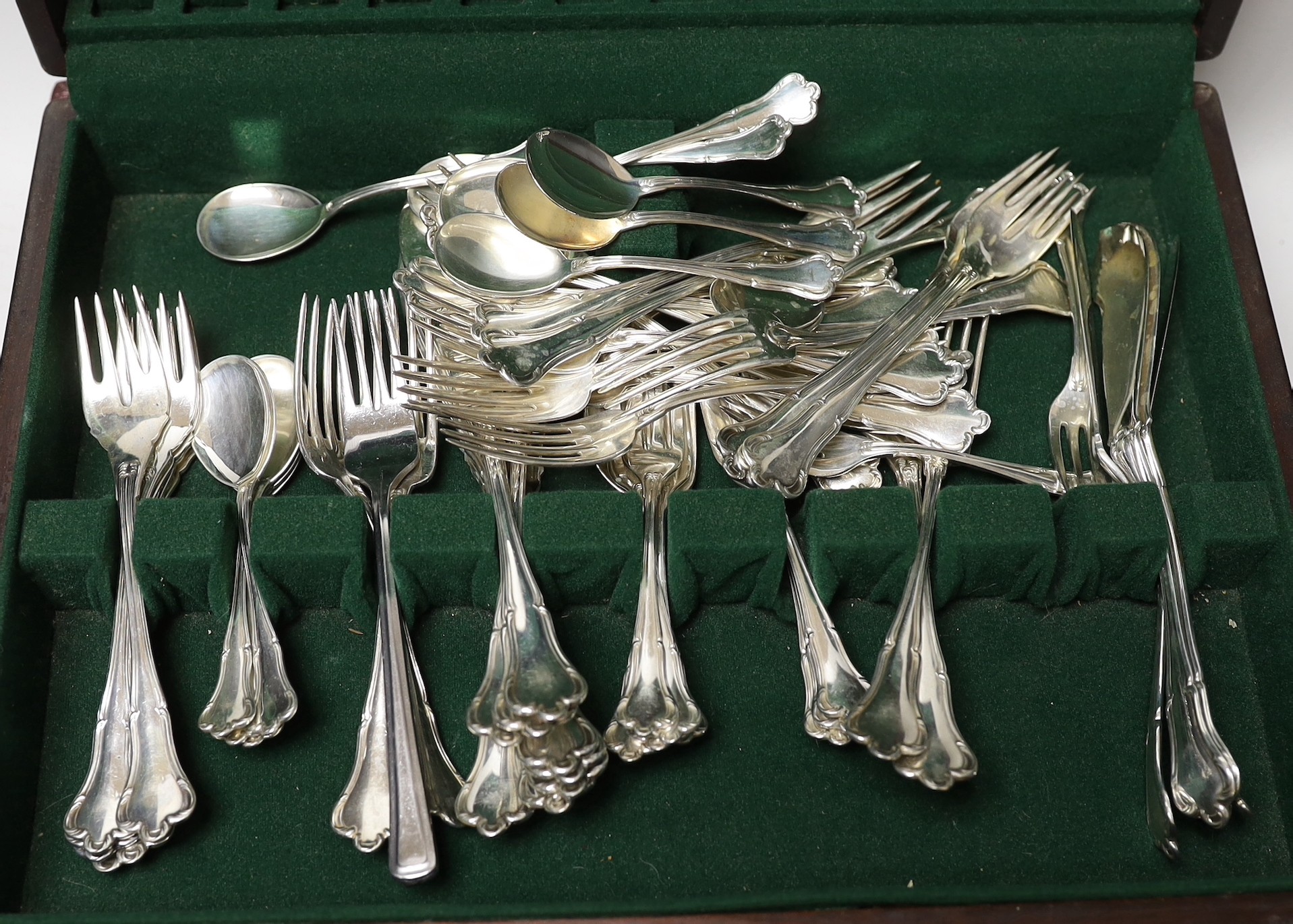 A matched part canteen of mid 20th century Italian 800 standard white metal cutlery